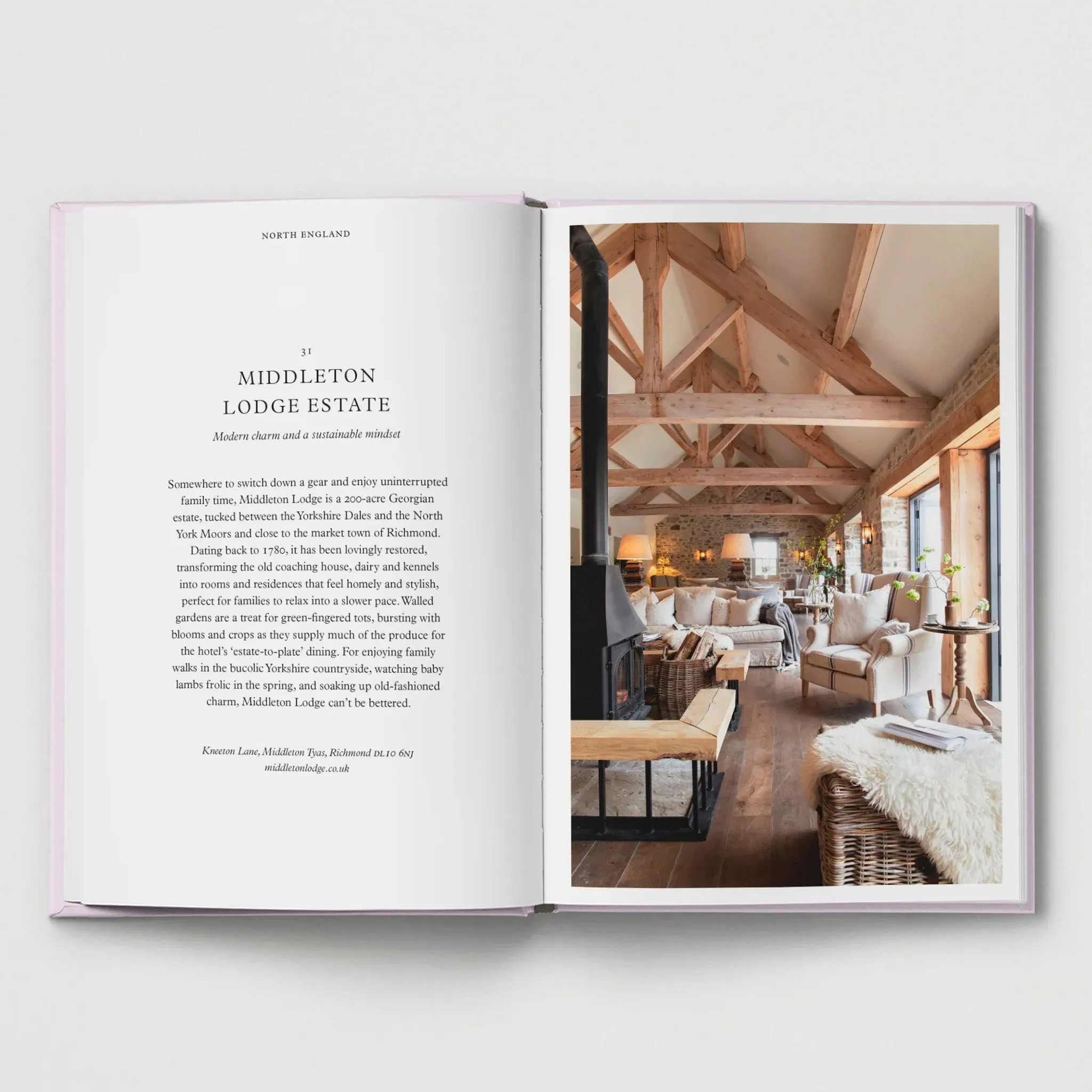 British Family Escapes by Hoxton Mini Press
