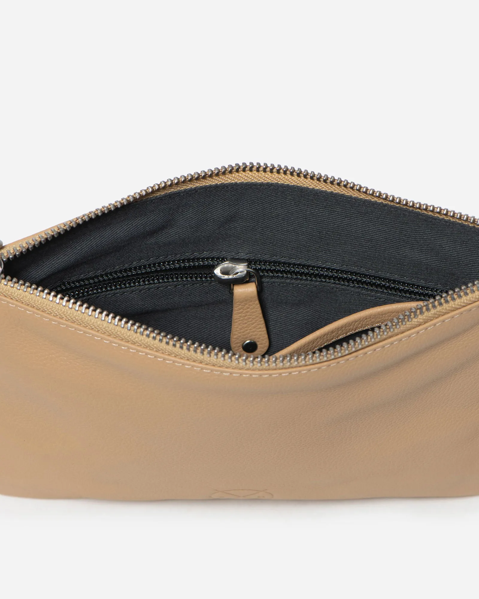 Cassie Clutch