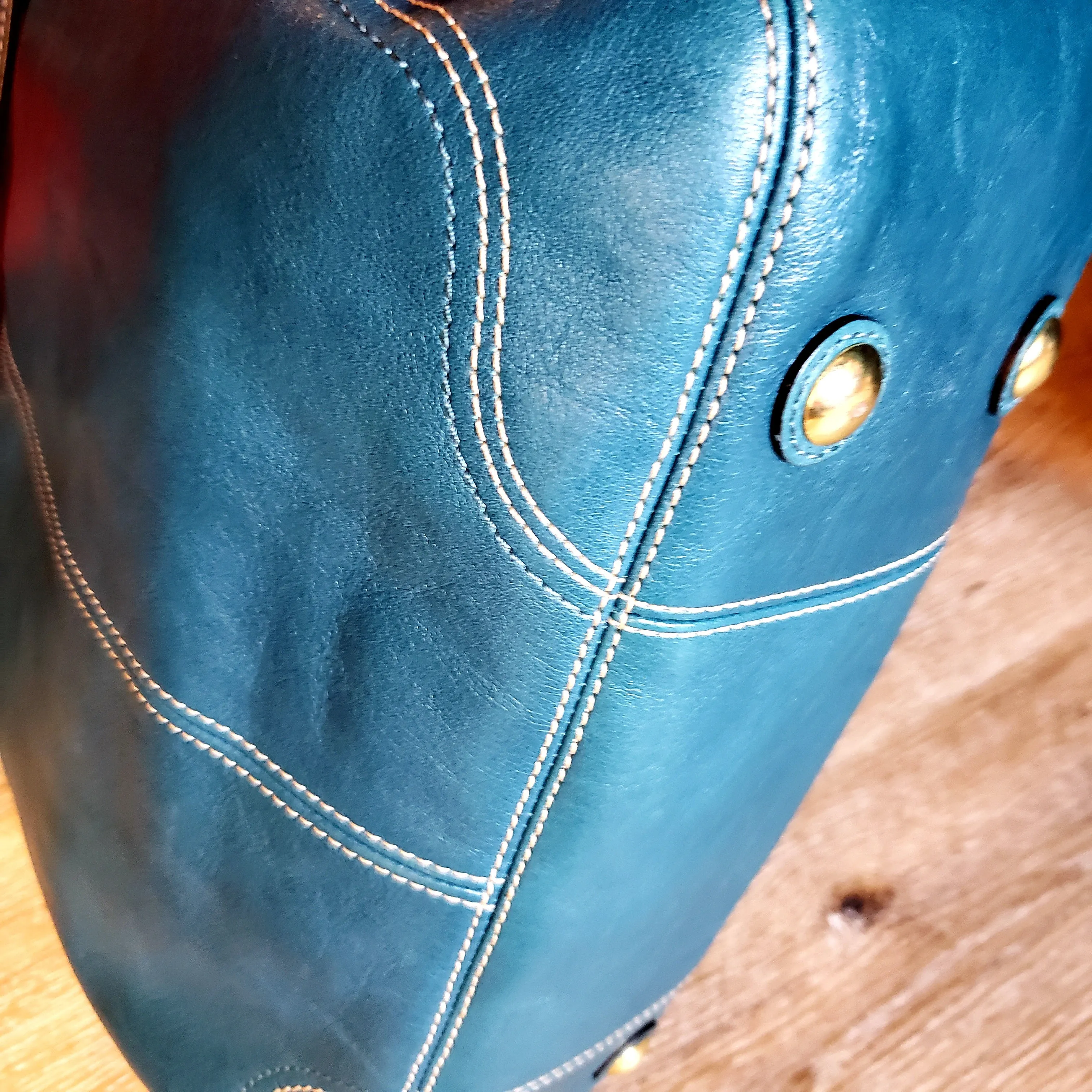 Coach "Nancy" Teal Leather Shoulder bag, Handbag, Purse Gold Tone Hardware With Separating Zipper