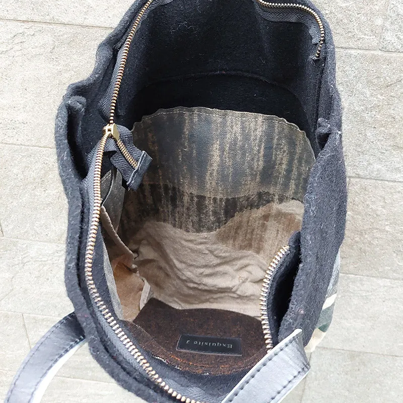 Exquisite J/Large black felt tote bag