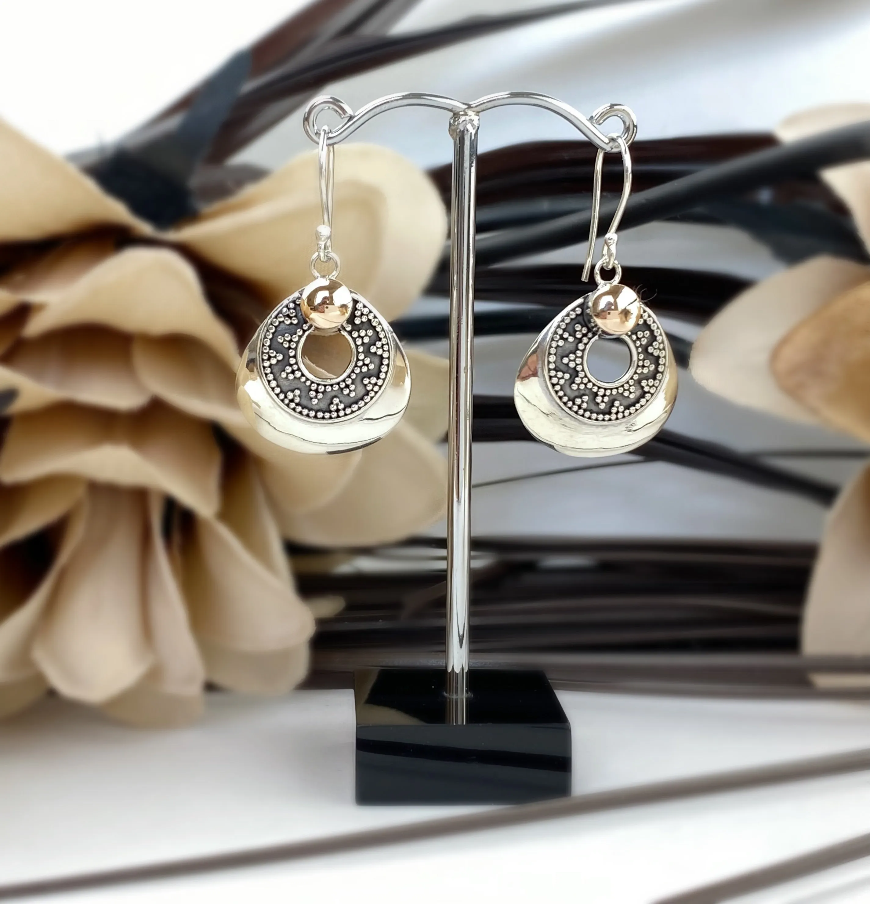 Nimka Earrings - V515